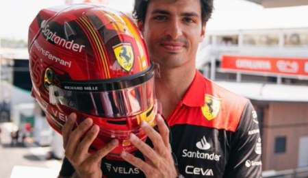 Sainz Jr. usará un casco especial en España