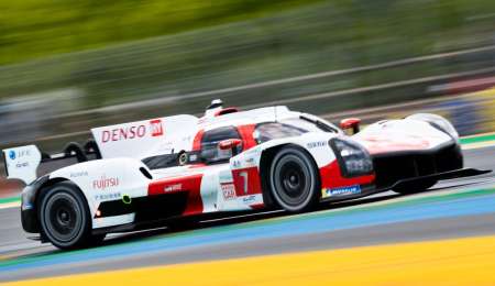 El Toyota nro 7, adelante en clasificación