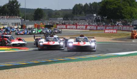 Podio de Pechito López en Le Mans