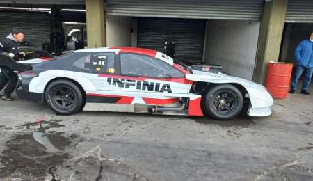 Rossi probó el Camry en La Plata