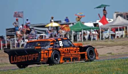 Lambiris entusiasma a los de Ford