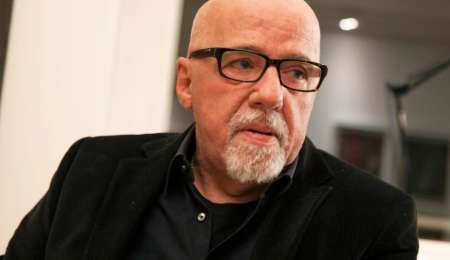 Paulo Coelho le pide perdón a Hamilton