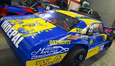 Unió sus dos pasiones: Boca y el automovilismo