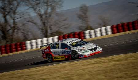 Tomás Fineschi regresó al TC200 Series con triunfo