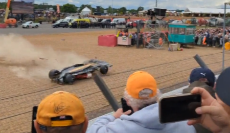 VIDEO: el accidente de Zhou desde la tribuna