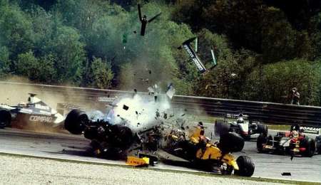 VIDEO: 20 años de un accidente impresionante de la F1 en Austria