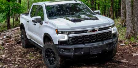Chevrolet Silverado ZR2 Bison: motor V8 y potencia para la aventura