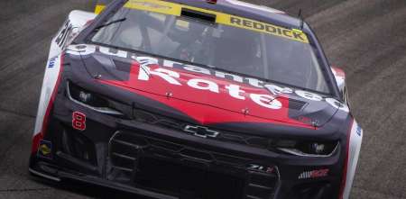 NASCAR: Tyler Reddick, desde la Pole en Kansas