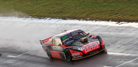 Galería: el TC entrenó sobre una pista complicada en Toay