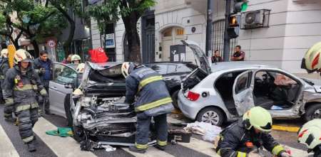 Tres heridos en un grave accidente en Caballito