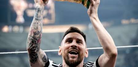 Siguen los récords: la foto de Messi con la Copa del Mundo es la más likeada en la historia de Instagram