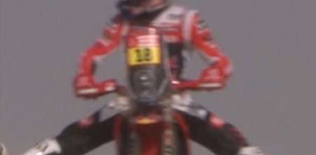 El espectacular salto de Daniel Sanders en el prólogo del Dakar 2023