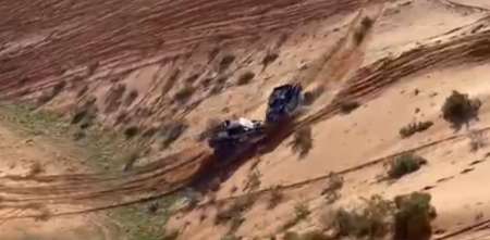 ¡Insólito choque en pleno desierto en el Dakar 2023!
