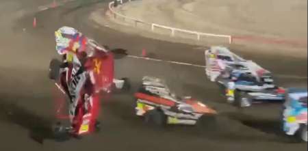 Espectacular vuelco de un campeón de midget en Bahía Blanca