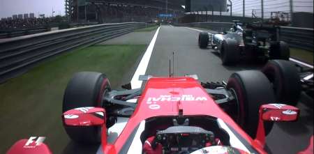 VIDEO: Vettel y el histórico adelantamiento en el 'pitlane' del GP de China