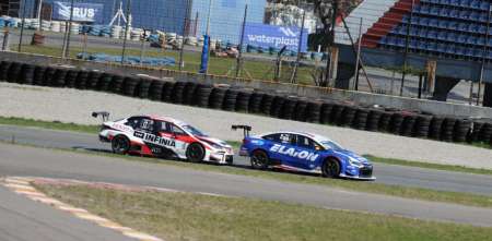 TC2000: Canapino - Rossi y un infartante duelo en el arranque del 2020