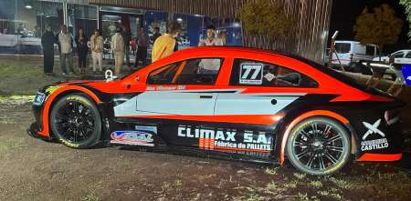 Tiene 16 años, presentó su auto y debuta a nivel nacional
