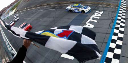 Nascar Xfinity: Jed Burton ganó en el Talladega Superspeedway