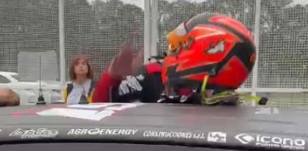 TN: el sentido festejo de Iansa después de hacer la pole con el auto de Alex Conci