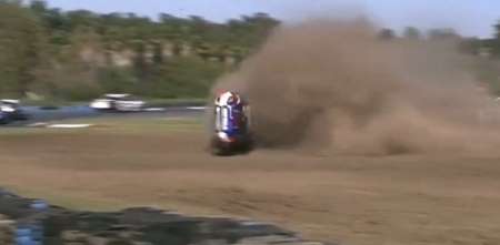 TC2000: impactante vuelco en la primera final en Rosario