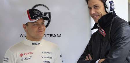 Toto Wolff vuelve a ser el mánager de Valtteri Bottas