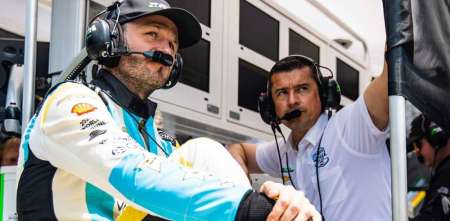 ¿A qué hora corre Canapino en la Indy 500?