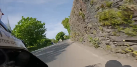 VIDEO: impresionante onboard, arriesgando la vida a más de 300 km/h en la Isla de Man