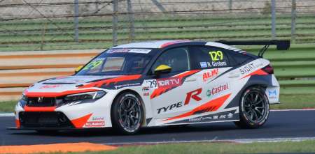 Néstor Girolami fue octavo en la clasificación del TCR World Tour en Vallelunga