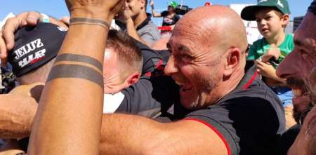 TC: ¿Quién es el integrante del JP al que Mangoni y Aguirre homenajearon en el podio de Rafaela?