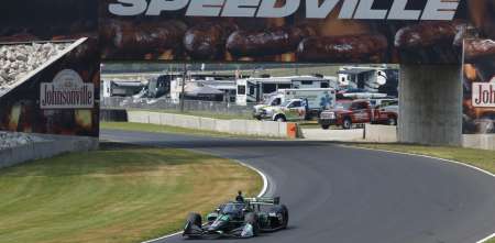IndyCar: Rossi primero y Canapino 24° en una tanda llena de rojas en Road America