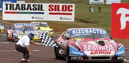 TC: Ortelli, el primer ganador del día nacional del piloto