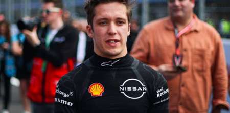 Sacha Fenestraz: "Fue una carrera para el olvido"