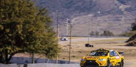 Top Race: Aldrighetti cantó victoria en la primera final