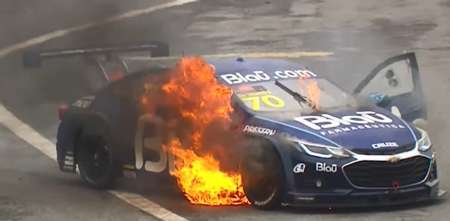 Fuerte incendio en la segunda final del Stock Car