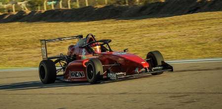 Fórmula Nacional: Massa dominó el primer ensayo en La Rioja