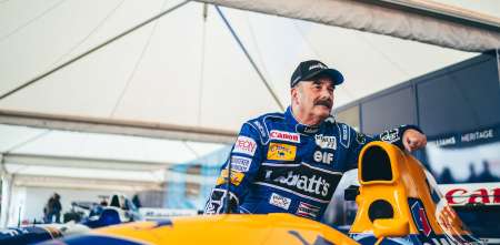 F1: Nigel Mansell y un emotivo reencuentro con su Williams FW14B
