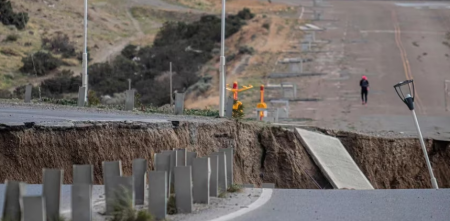 ¡Impactante! Se derrumbó una parte de la Ruta 3 en Chubut
