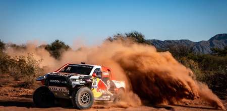 Al-Attiyah ganó el desafio Ruta 40 en autos y lidera el W2RC