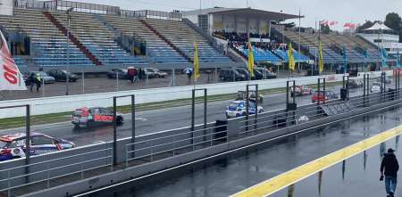 TN en Buenos Aires demorado: los pilotos de la Clase 2 llegando a boxes