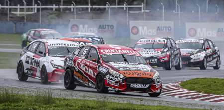 TN en Buenos Aires: Resumen de un fin de semana pasado por agua que opacó la fiesta en el "Gálvez"