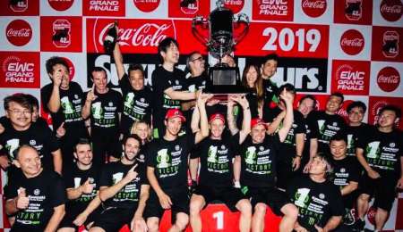 Tiempo de festejos para el Kawasaki Racing Team 