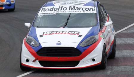 Se hace fuerte en casa