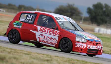 Farina obtuvo la pole