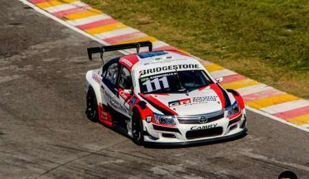 ¡Victoria de Rubens Barrichello en Buenos Aires!