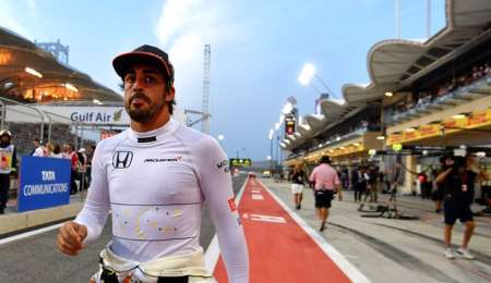 Alonso estalla en plena carrera