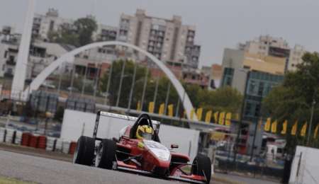 Bastidas el primer poleman del año en Buenos Aires