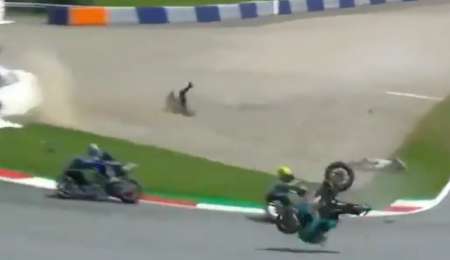 Rossi explotó contra Zarco: “Es un loco de atar”