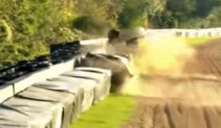 Terrible accidente en el Superbike británico