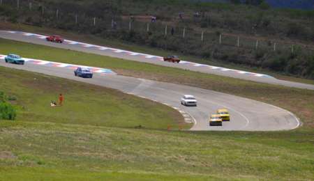 “No nos habilitan y me duele por ser dirigente y ex piloto”