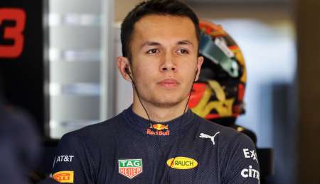 Según Marko, Albon tiene hasta Abu Dabi para ganarse la butaca de Red Bull